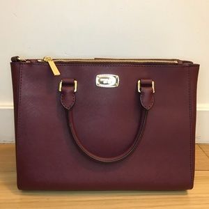 Like New Michael Kors Handbag with Removable Strap
